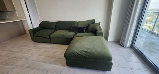 Sectional 9 FT X 3 FT plus futon 3 FT X 3 FT