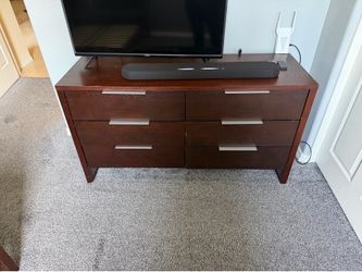 Bedroom set