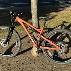 REI Co-Op Mountain bike DRT 3.3