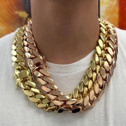2  Chain Set  Miami Gold Cuban Link Gold Plated Stainless Steel Set 20mm