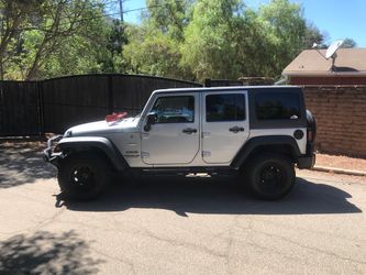 2015 Jeep Wrangler unlimited, 4x4, nice jeep, smog certified, nice jeep,loaded with extra
