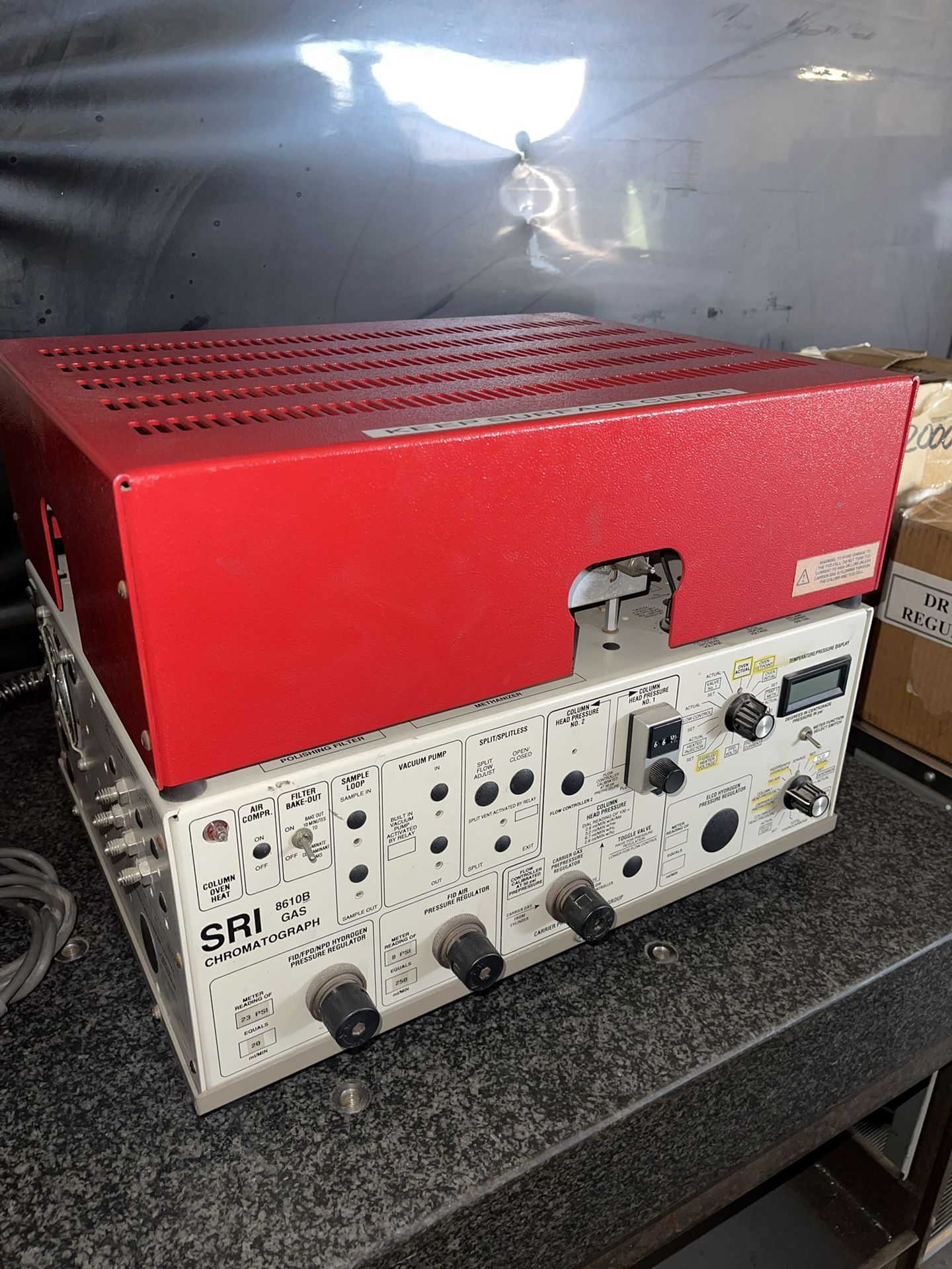 SRI Instruments 8610C GAS Chromatograph Multi-Gas GC