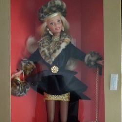 1995 LE Spiegel Shopping Chic Barbie Doll