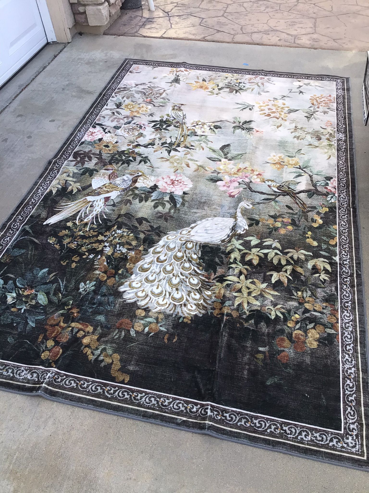 New 5 X 8 Rug
