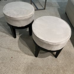 Set Of 2 Stools/ottomans, Beige