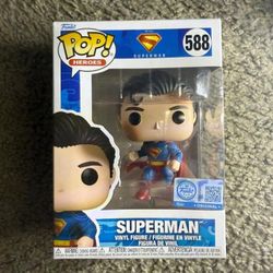 Funko Pop Superman Battle Damaged #588 