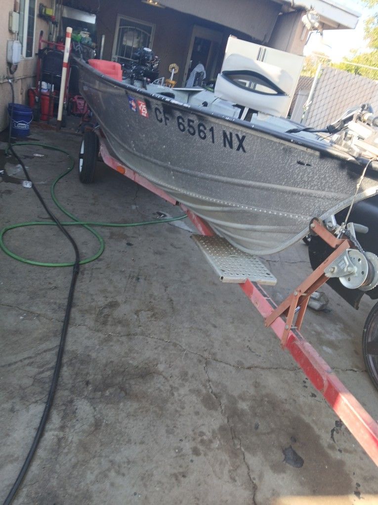 1996 Velco Aluminum Boat