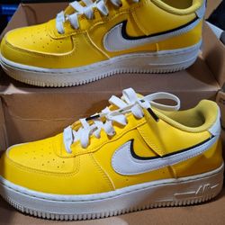 Nike Air Force 1 LV8 Tour Yellow Size 7y