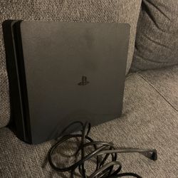 Play Station 4 PS4 Good Working Condition