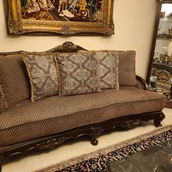 Solid Wood Traditional Living Room And Dinning Room  All Together 