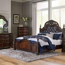 Traditional Bedroom