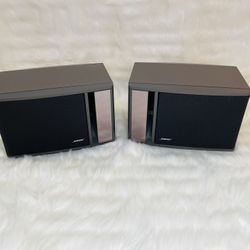 Pair Bose Model 141 Bookshelf Home Stereo Speakers - Look & Sound Great