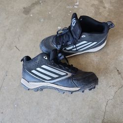 Adidas Lightning Cleats $10 Size 5