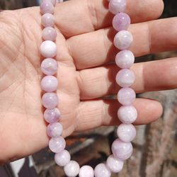 Kunzite Bead Necklace With Magnetic Clasp.