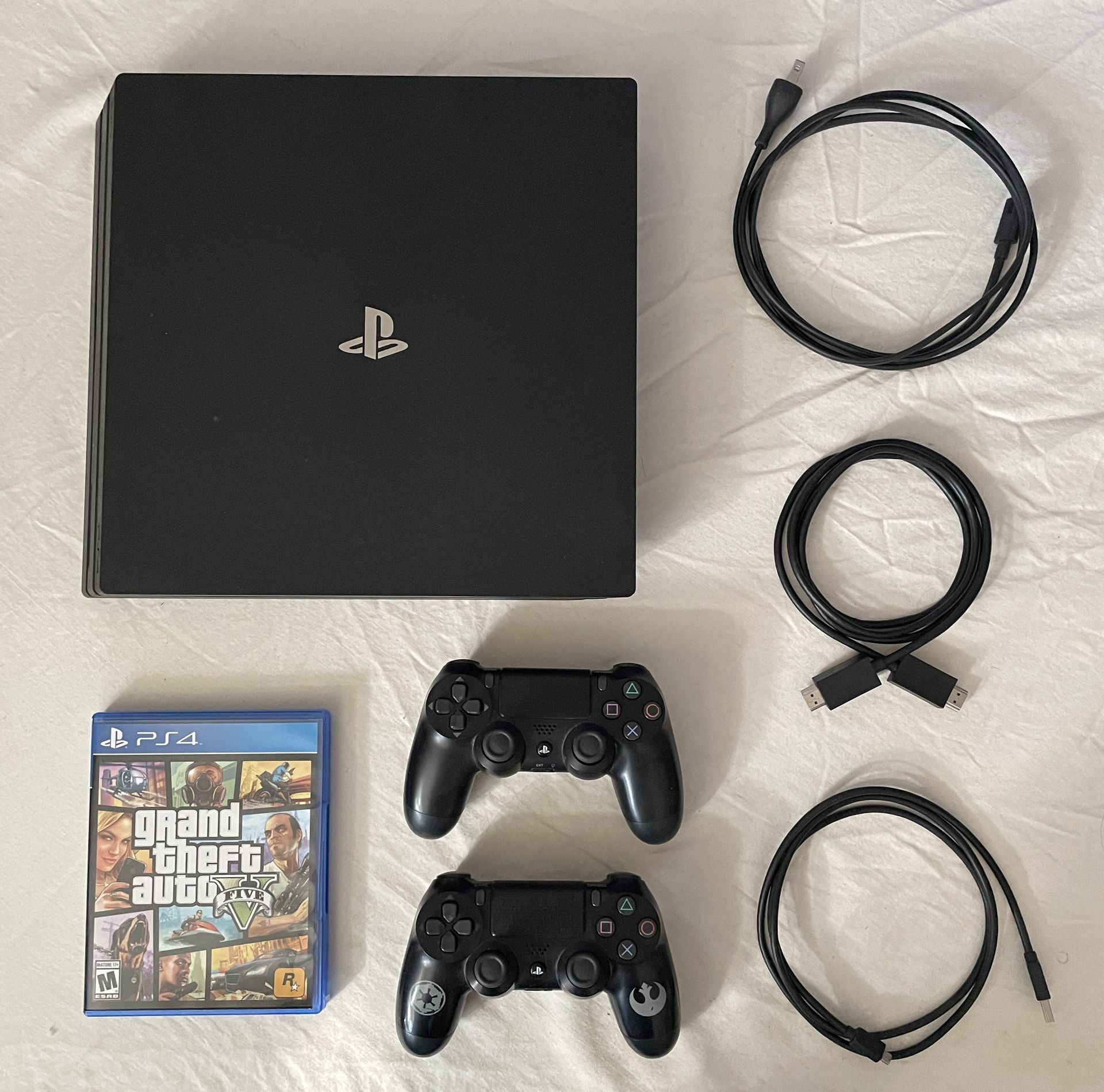 PS4 Pro 1TB + 2games
