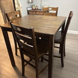 4 Chair Table
