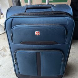 SwissGear Sion Softside Expandable Luggage 