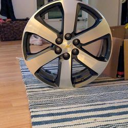Chevy Factory Rims 20" . 6 Lugs