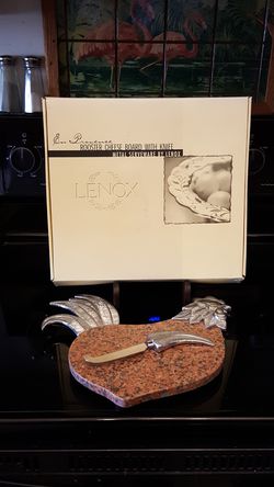 Lenox Marble Rooster Cutting Board and Knife