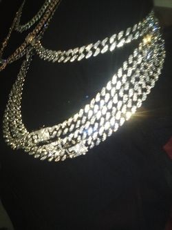 26 Inch Luxury Stunning Chains For 130 Each  Thumbnail