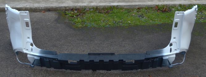 USED AFTERMARKET REF#U0561 || 2021-2025 TOYOTA SIENNA || REAR BUMPER COVER ONLY