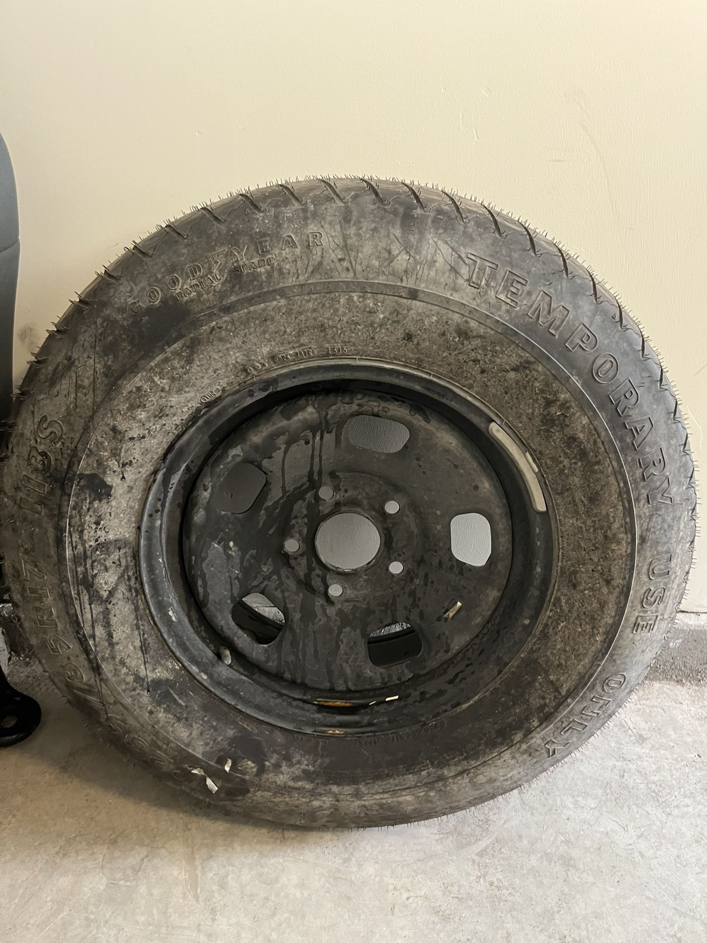 Ram 1500 spare tire