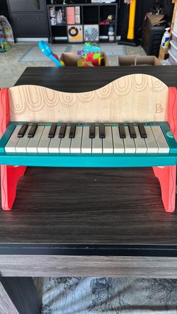 Baby piano