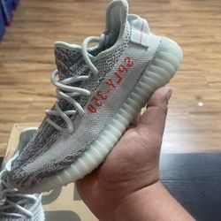ADIDAS YEEZY BLUE TINT 