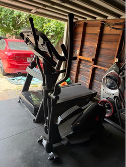 Sunny Health elliptical