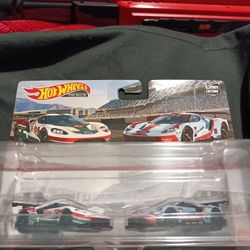 Hotwheels Car Culture 2 Pack. '16 GT Ford Race. '16 GT Race