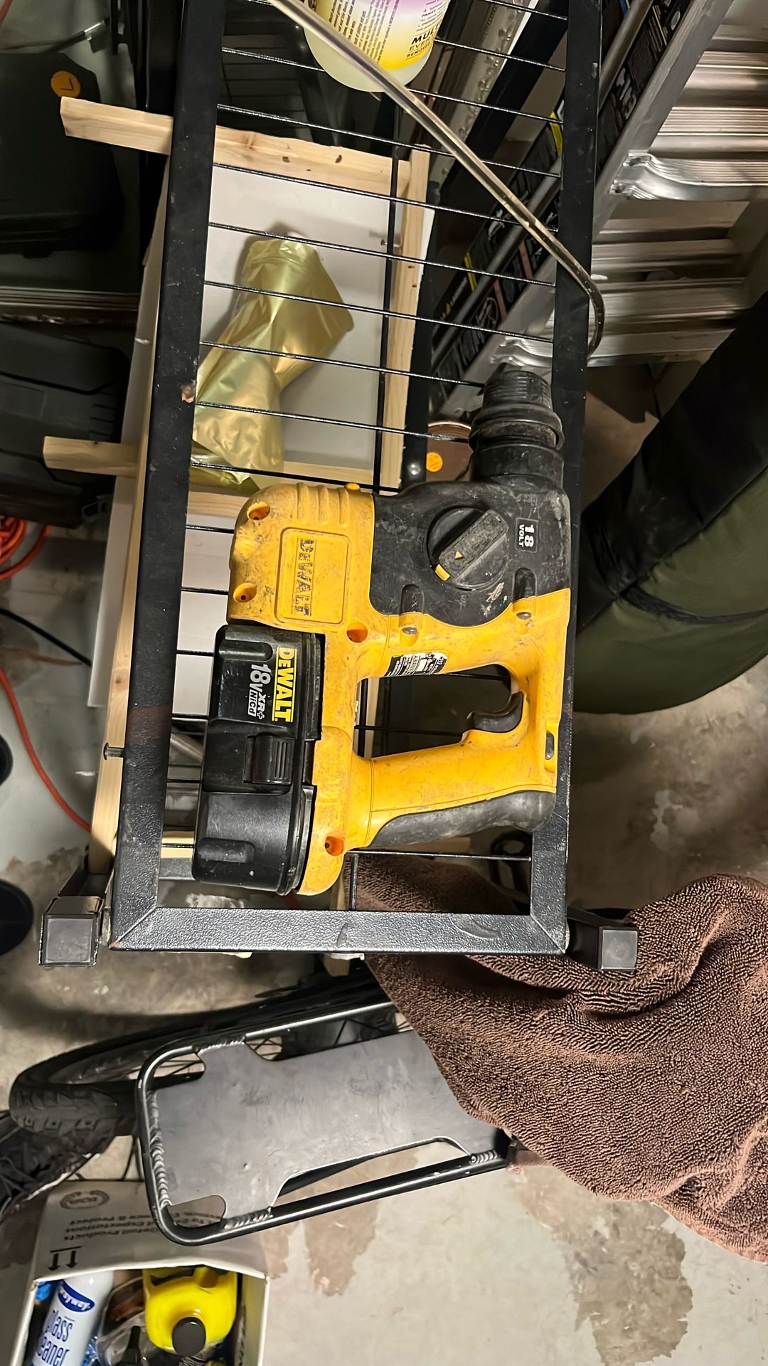 Dewalt Rotary Hammer Drill 18V XR+ NiCD Good Condition 8869