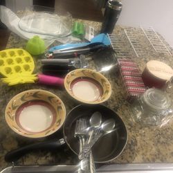 Moving Kitchen Stuff ..$10 For All