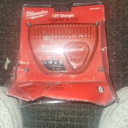 Milwaukee 12v Battery Charger