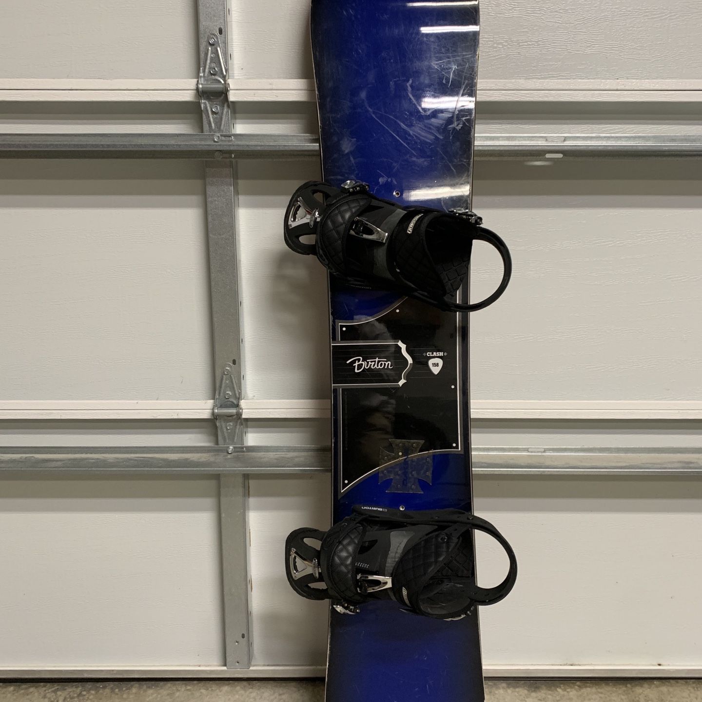 Burton Clash Snowboard - 158cm & Mission Bindings for Sale in