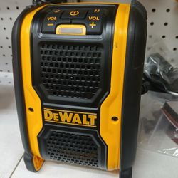 Dewalt New Speaker Bluetooth 12v-20v Nuevo 