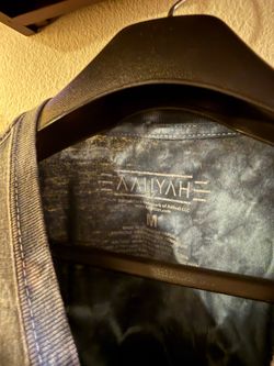 Aaliyah shirt