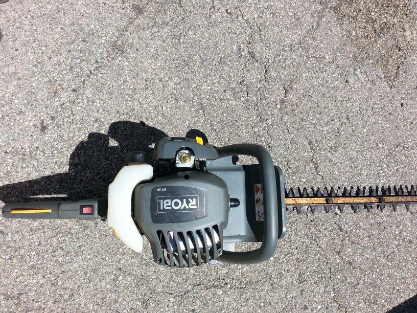 Ryobi HT26 (RY39506) Hedge Trimmer