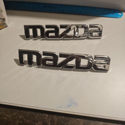 04-09 MAZDA 3 Trunk NAMEPLATE Emblem