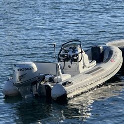Rare 2004 11’ Nautica deluxe 30hp Honda 4 Stroke