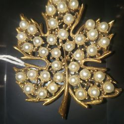 Vintage Pearl Leaf Brooch 