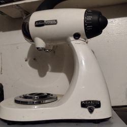 Mixmaster Stand Mixer 