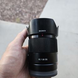 Sony FE 35mm f1.8 