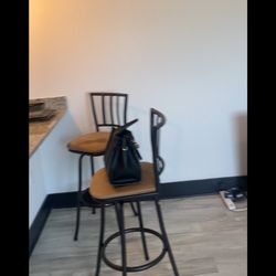 2 Bar Stools
