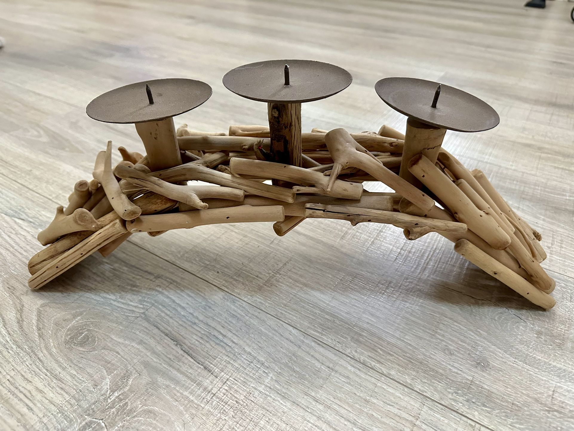 Triple Rustic Metal Candle Holder On Natural Driftwood Centerpiece 18’ Long