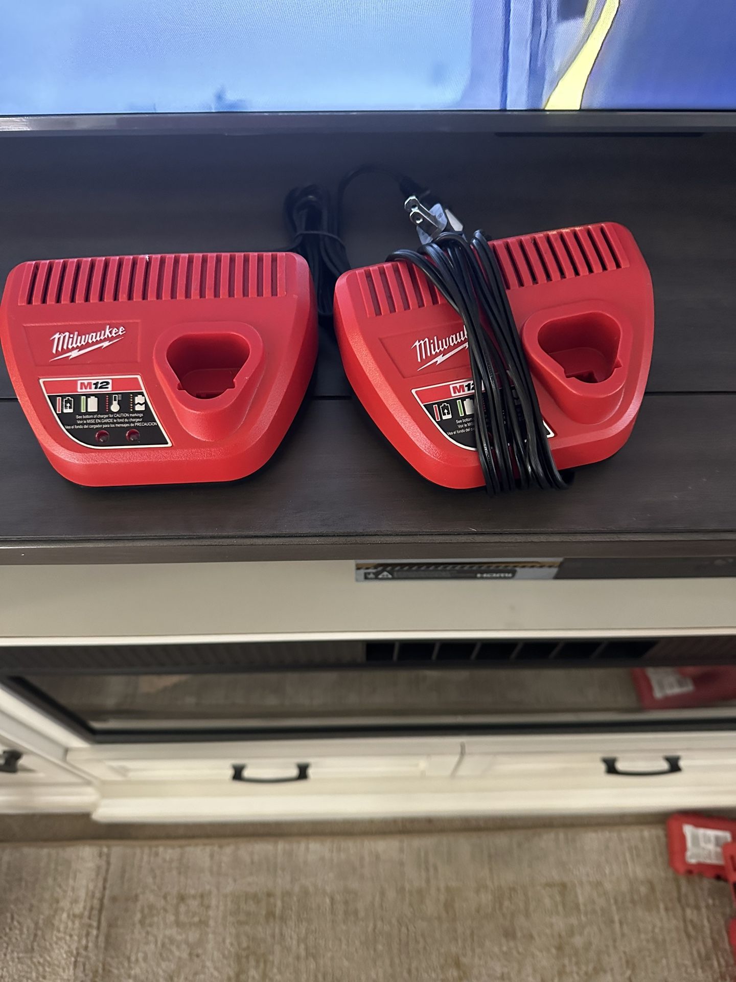 Milwaukee M12 charger