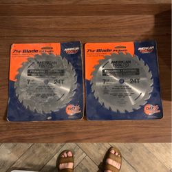 2 Circular saw blades