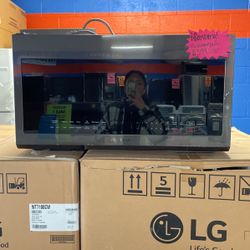 BLACK STAINLESS STEEL SAMSUNG MICROWAVE OVEN 