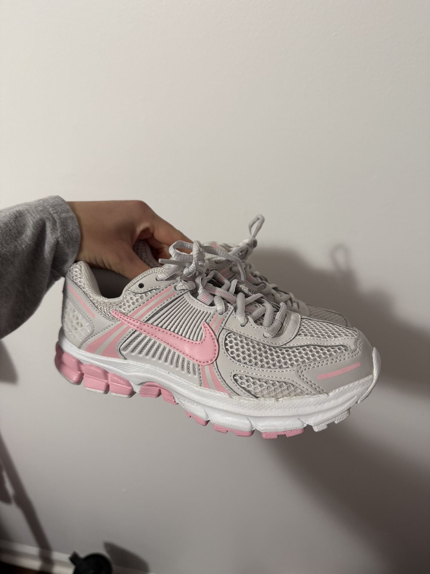 Nike Vomero5 Sizy 4Y Used Once