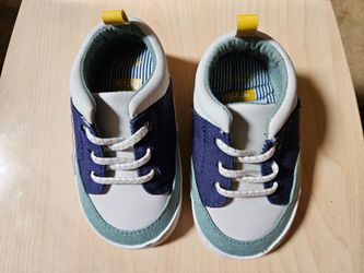 Carter's boy shoes, size 9-12 months, used