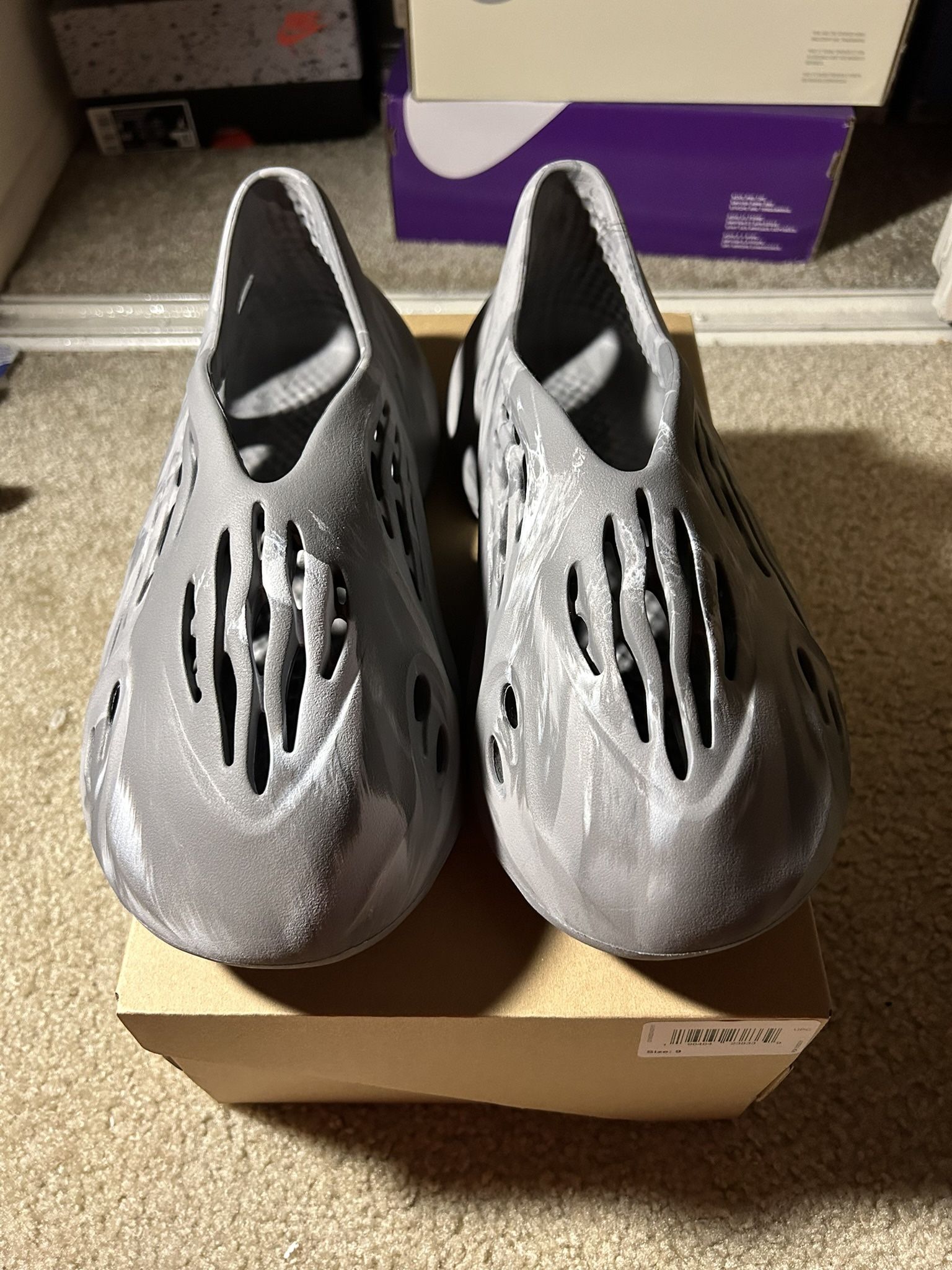 Yeezy Foam Runner MX granite